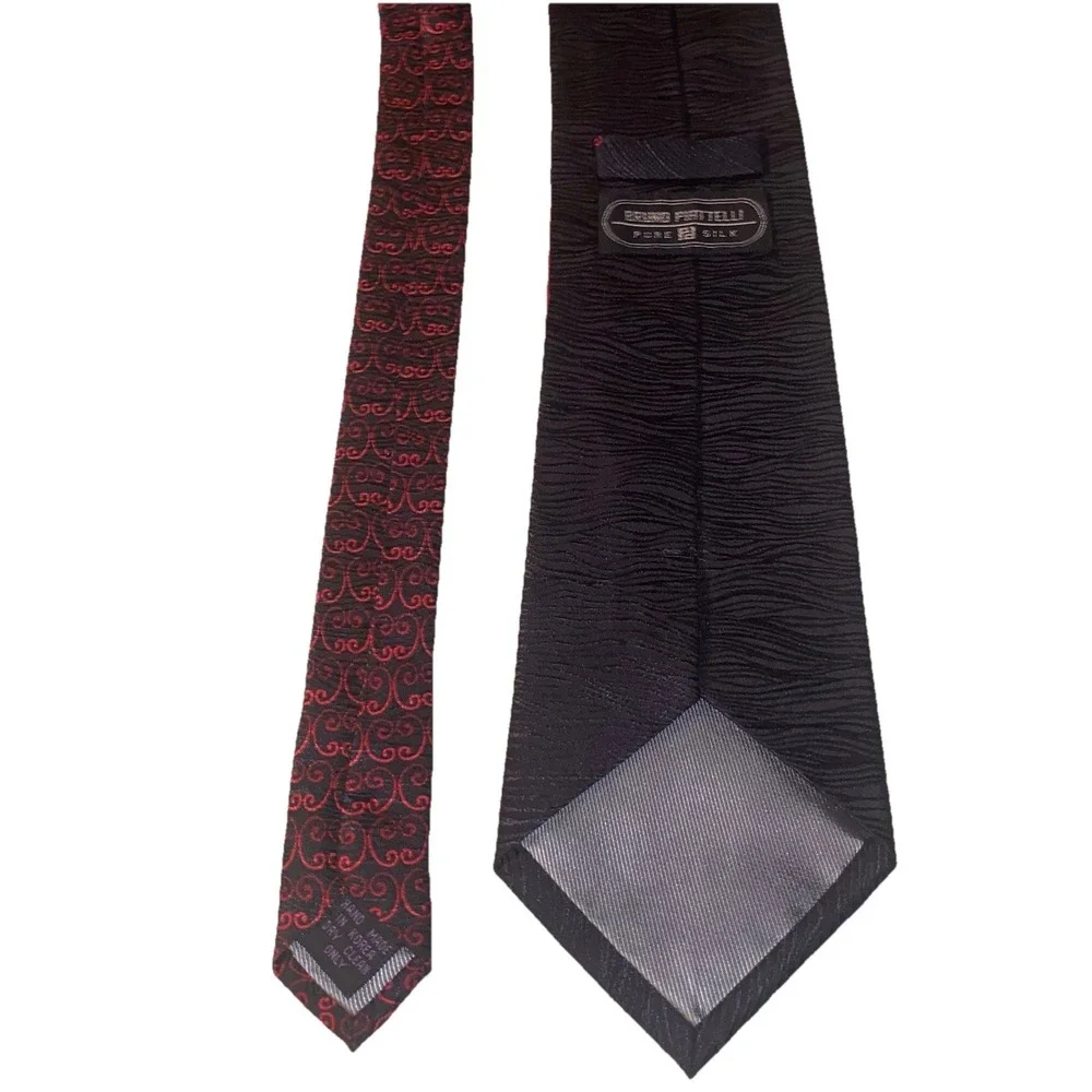 Bruno Piattelli Mens Red&Black Paisley 100%‎ Silk Necktie 58